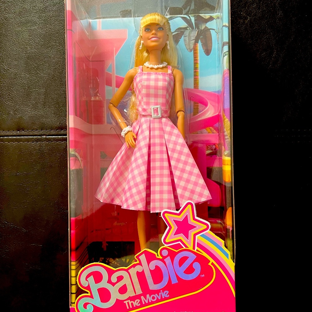 NEW*Mattel Barbie The Movie Barbie in Gingham Pink Dress